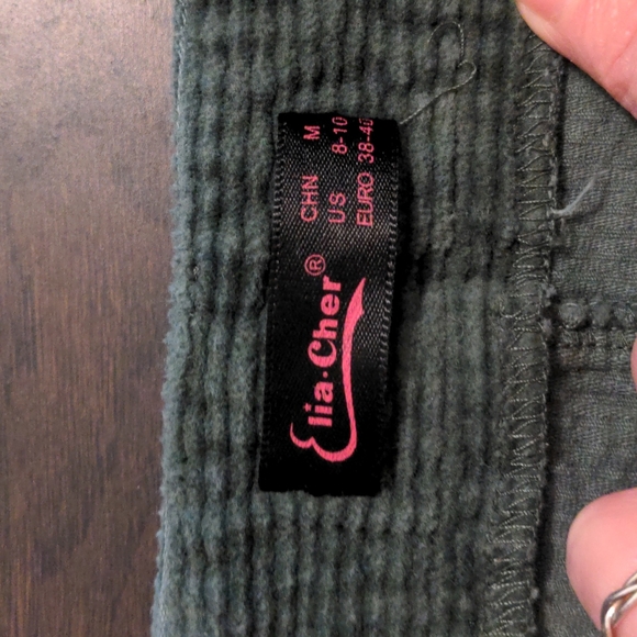 Corduroy skirt green size medium 8-10 - Picture 3 of 3